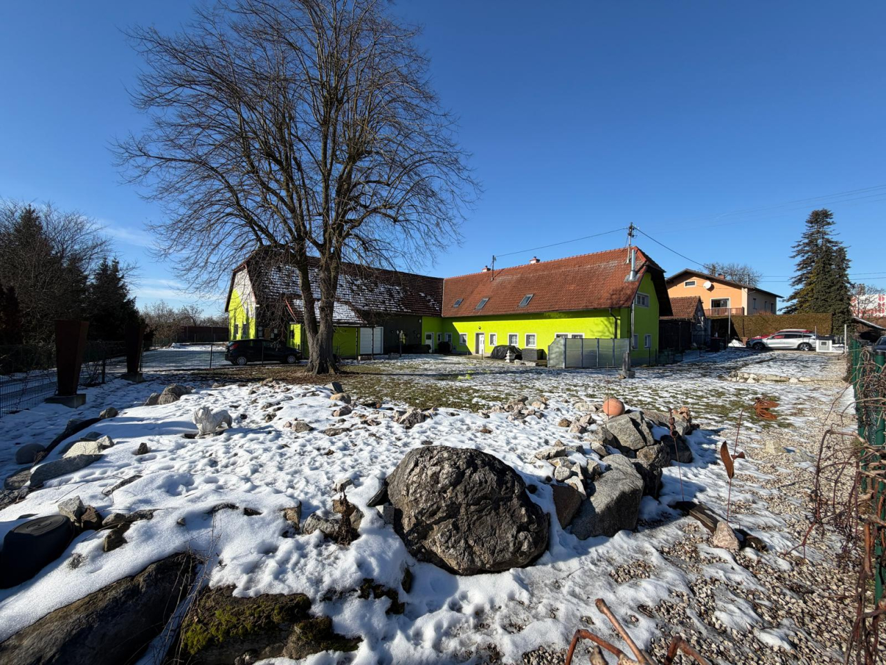 Großzügige Liegenschaft mit Entwicklungspotential